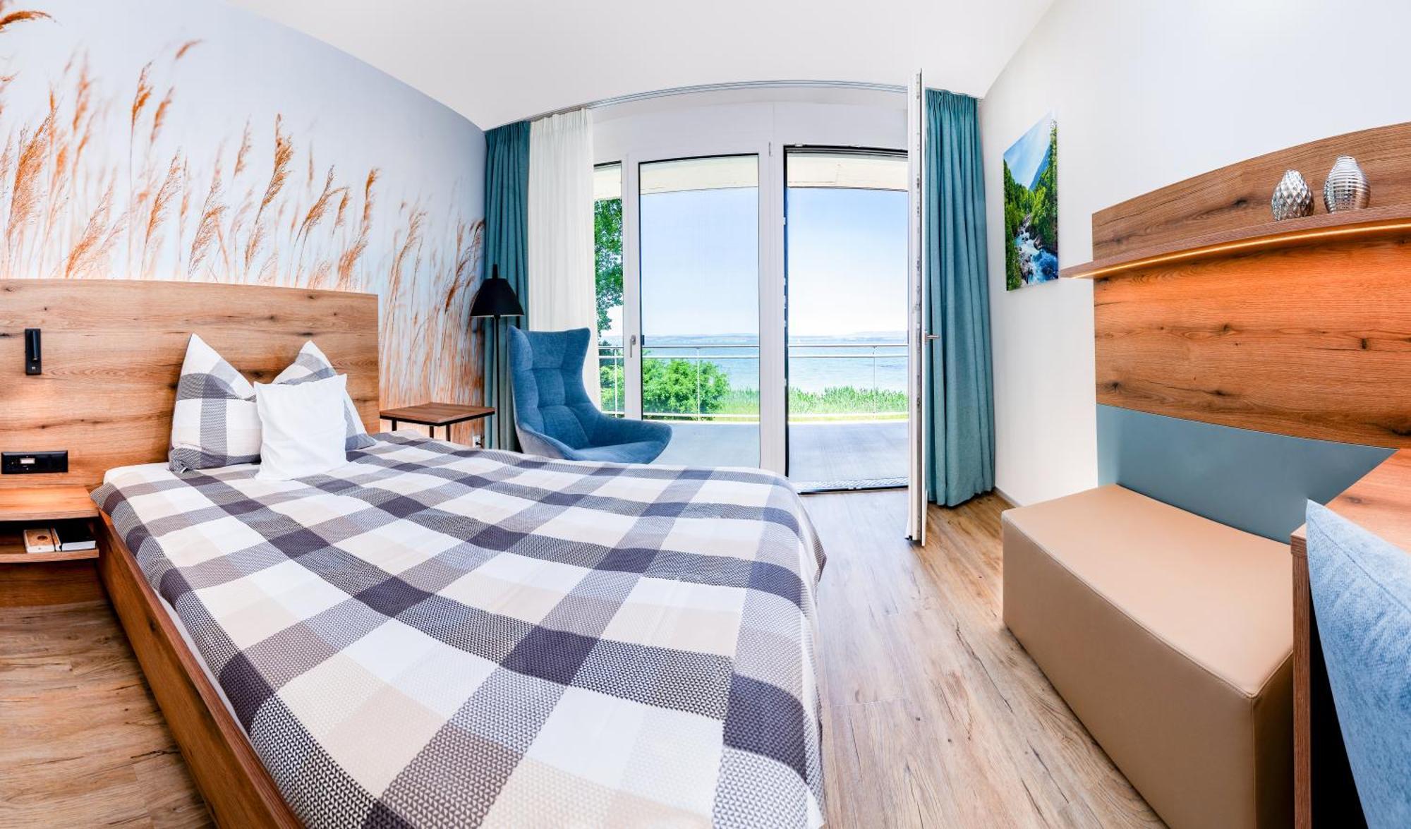 Hotel Restaurant Sokrates Güttingen Екстериор снимка